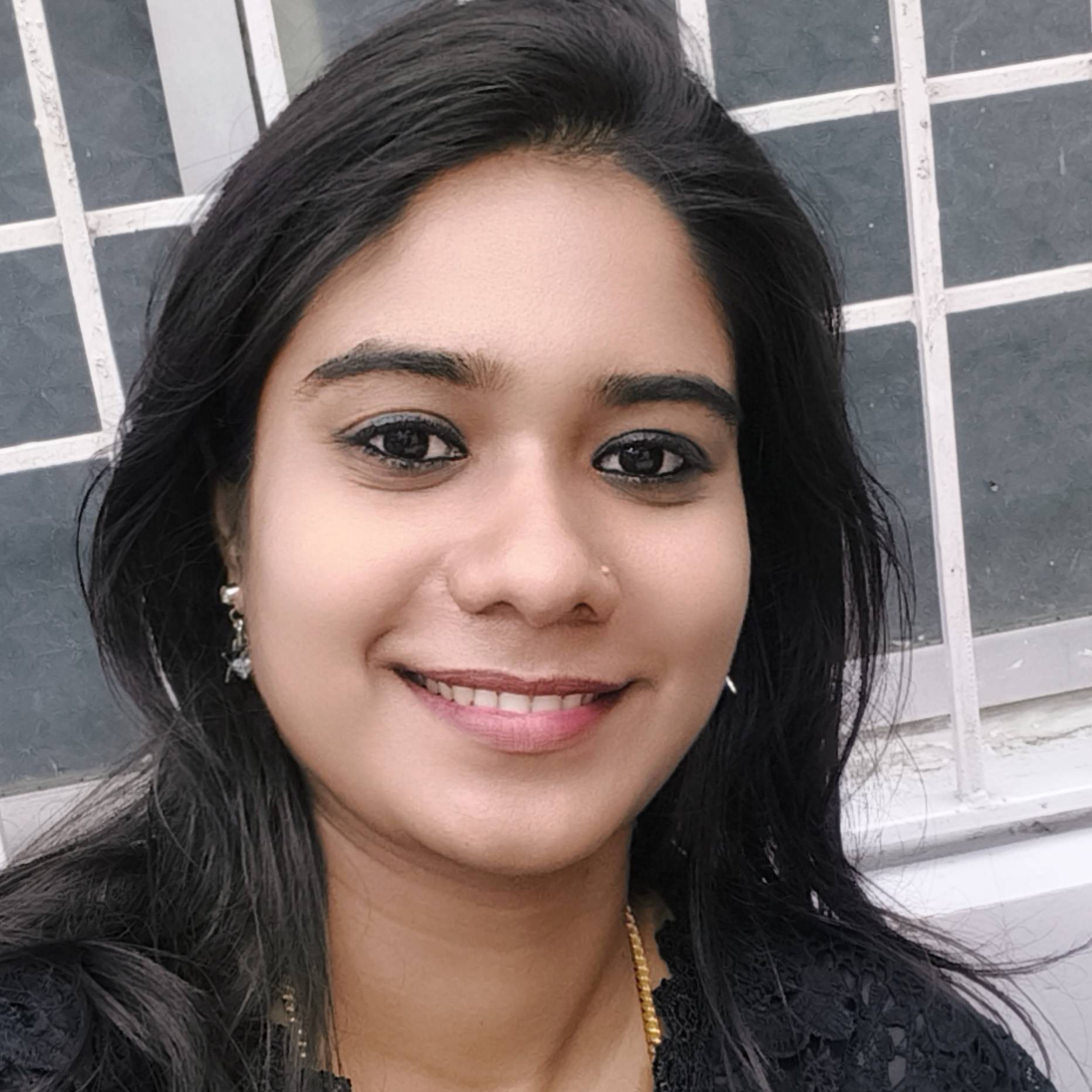 Vinodhini R