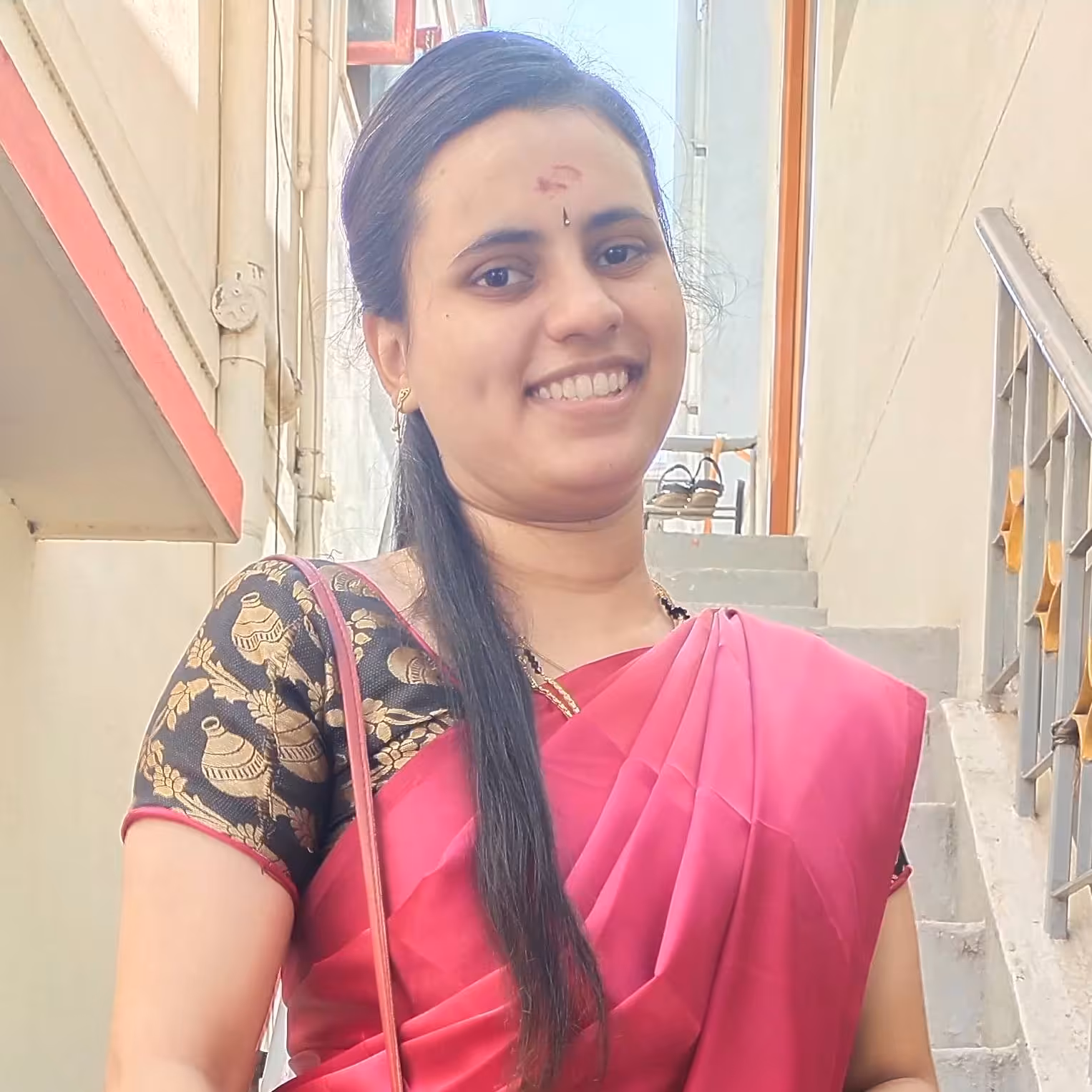 KAYALVIZHI R