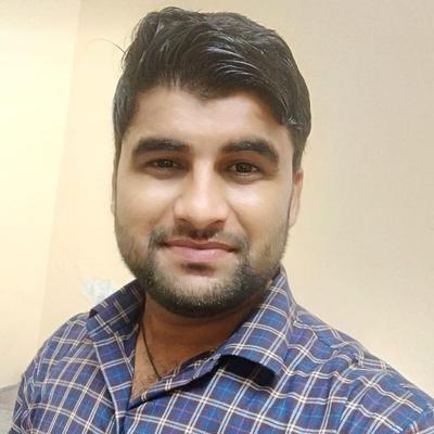 Yunas Khan