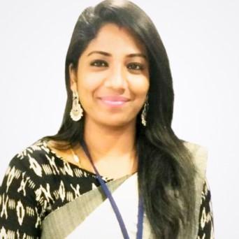 Kayalvizhi R