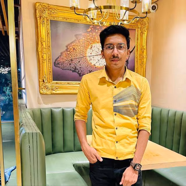 Vaibhav Tomer