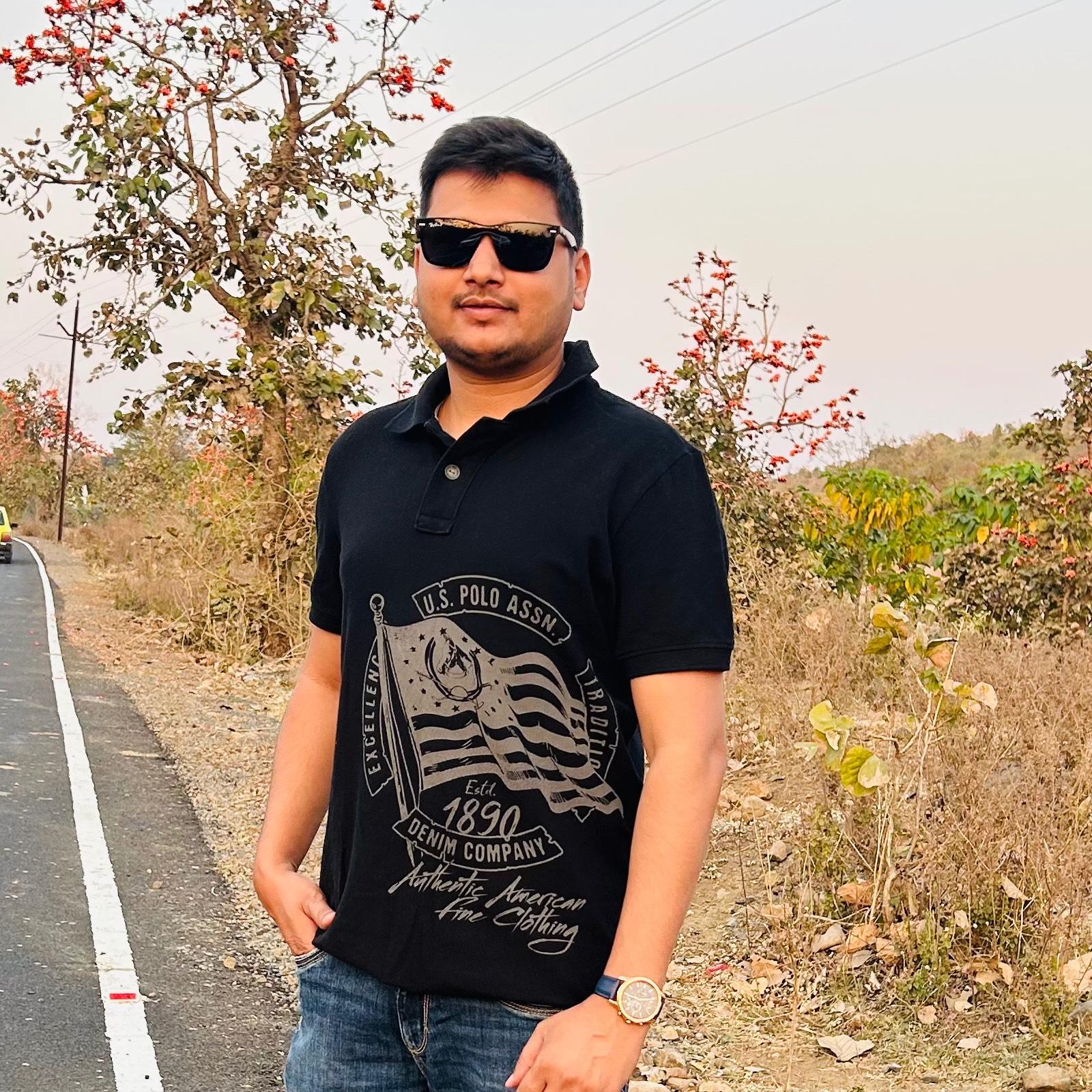 VINEET KALKAR