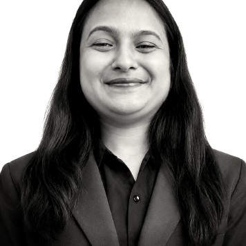 Dr. Saloni Molasi