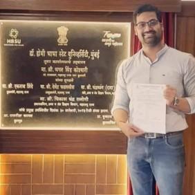 Dr. Jayesh P Tamhanekar