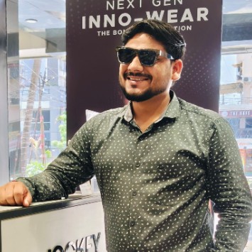 AJAY RAMASHRAY CHAUHAN