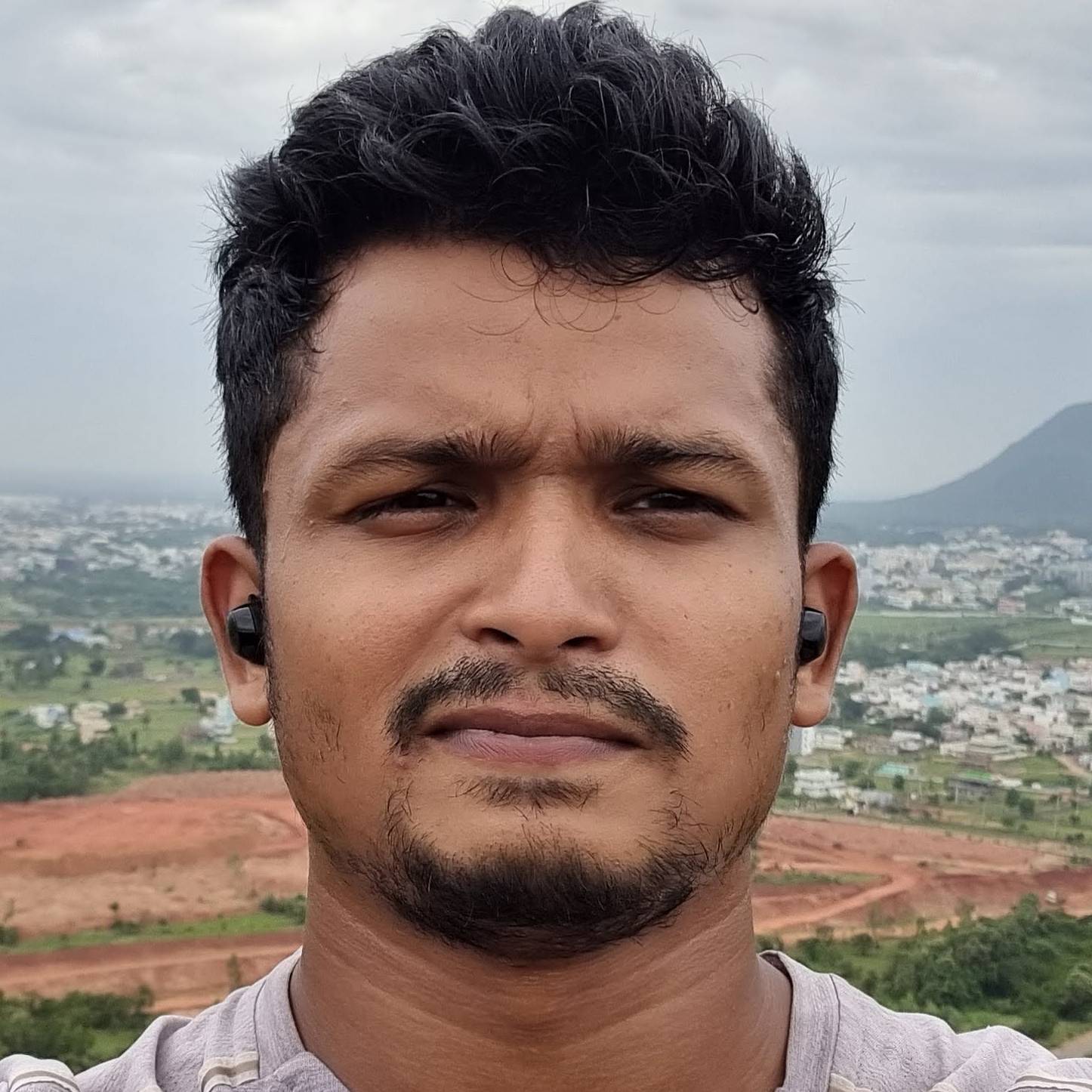 Saidinesh Pola