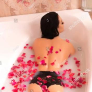 Call Girls girl in Lucknow
