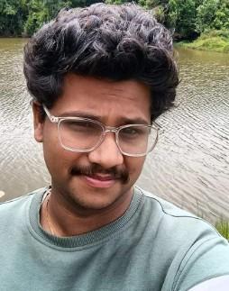 Praveen R