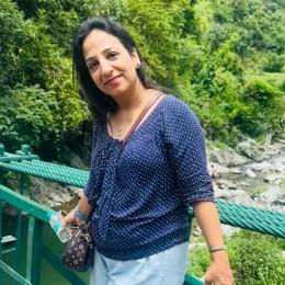 CHITRA KAPOOR